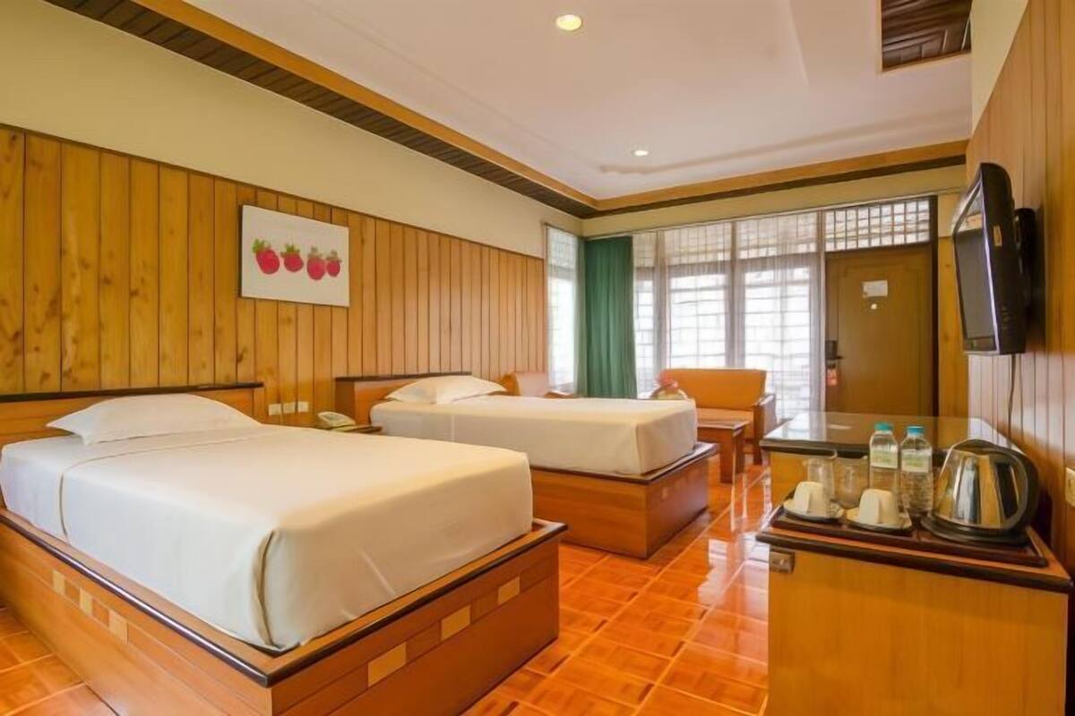 Bar mini, meja, Wi-fi percuma