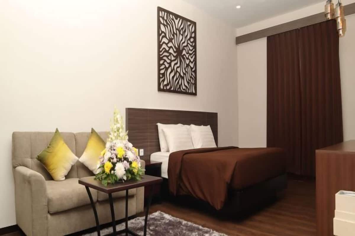 Minibar, skrivebord, gratis Wi-Fi