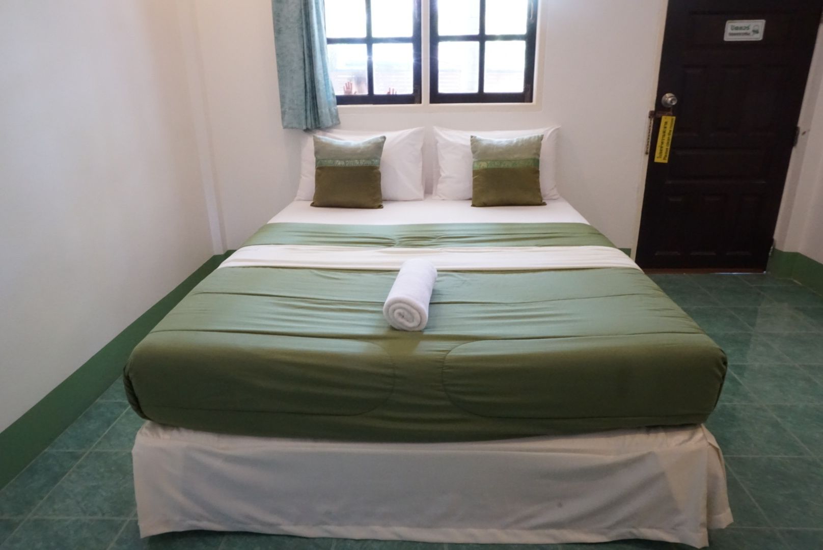 standard room | desk, free wifi