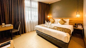 Superior Room | Minibar, desk, laptop workspace, rollaway beds - Madison 101 Hotel & Tower (Quezon City)