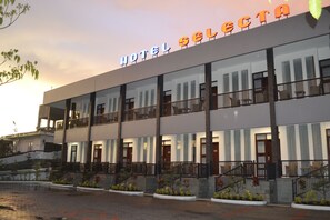 Front of property - Hotel Selecta Batu Malang (Batu)