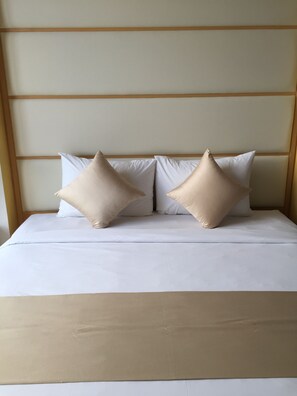 1 bedroom, in-room safe, desk, blackout drapes - Bluesky Serviced Apartment Airport Plaza (Ho Chi Minh City)