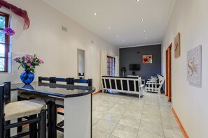 Interior - Zesty Guesthouse (Port Edward)