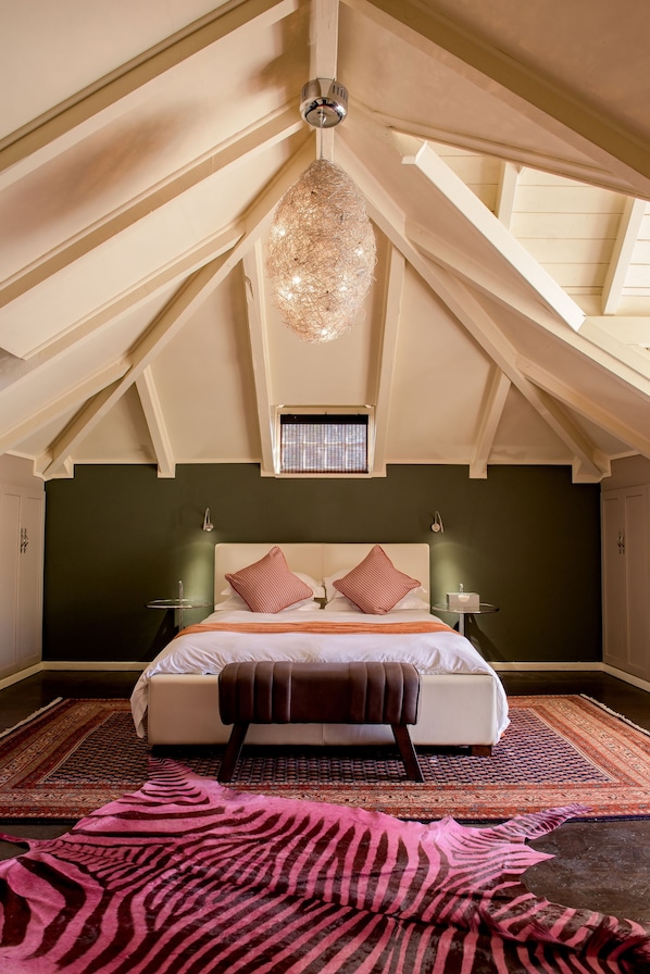 Comfort Double Room, 1 Bedroom (Queen) | Premium bedding, in-room safe, individually decorated - Villa Margherita (Swakopmund)