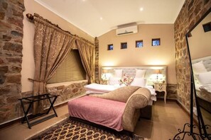 Giường gấp/giường phụ (phụ phí)