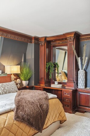 Cobertura presidencial | Roupas de cama premium, cofres nos quartos, escrivaninha