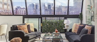 Mayfair House