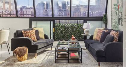 Mayfair House