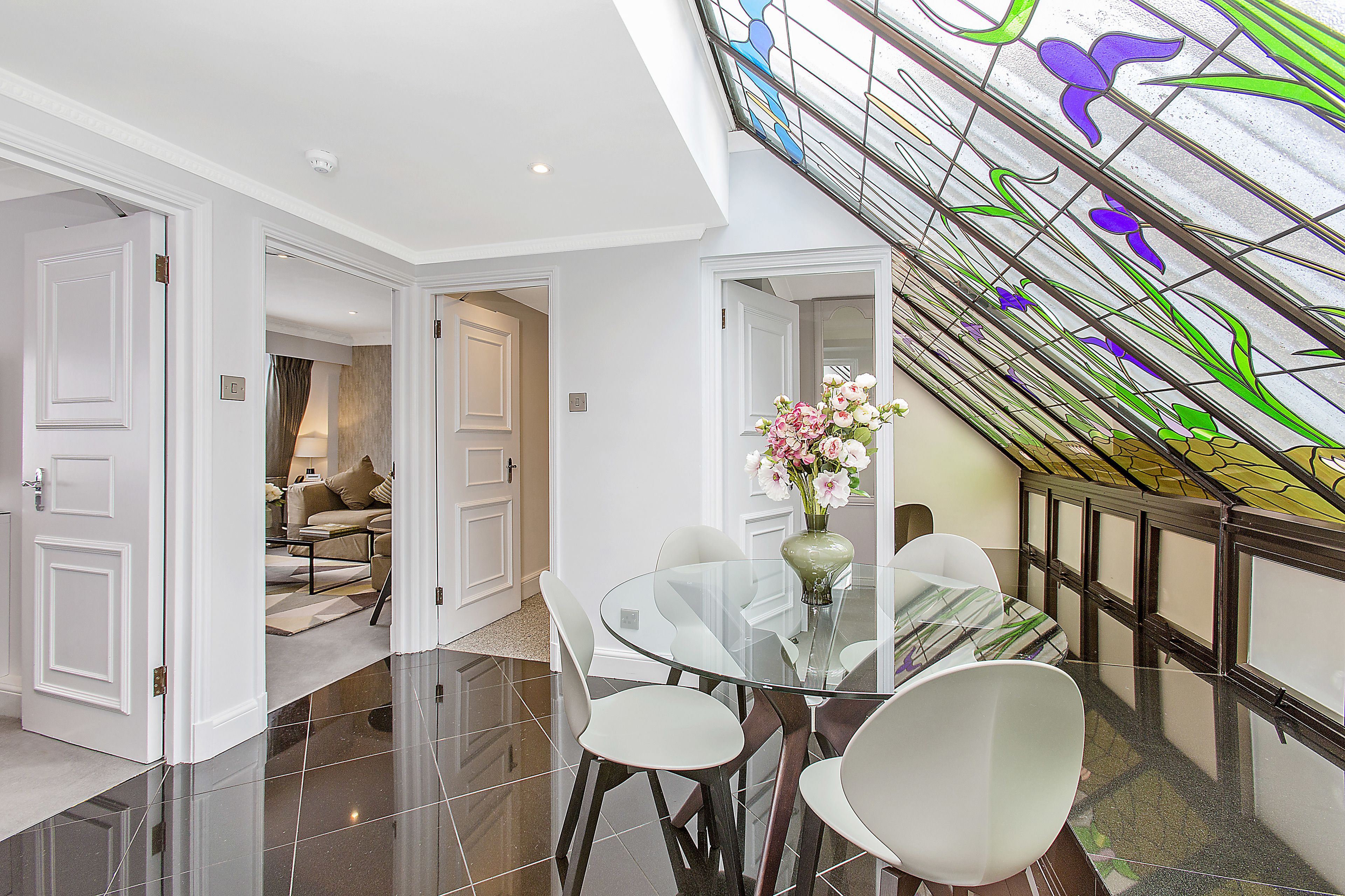 Standard Apartment, 2 Bedrooms | In-room dining