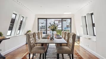 Penthouse presidencial | Servicio a la habitación