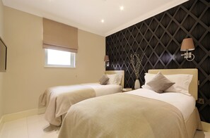 Two bedroom Apartment |   セーフティボックス (室内)、アイロン / アイロン台、ベビーベッド (無料)、WiFi (無料)