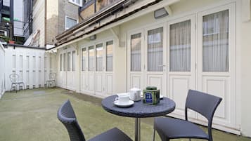 Two bedroom Apartment | Terassi/patio