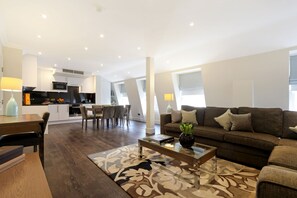 Three Bedroom Penthouse Apartment | Living area