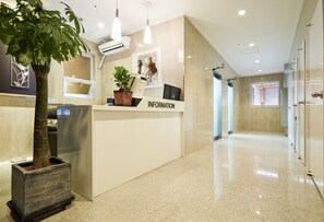 Reception - Top Hotel N Residence Insadong (Seoul)