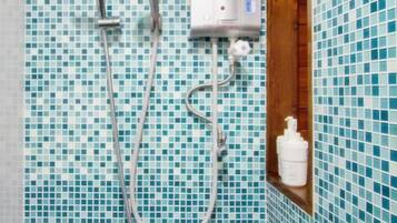 Superior Double Room | Bathroom