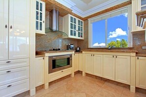 Maison Familiale, en bord de plage | Cuisine privée