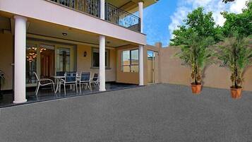 Casa família, ao lado da praia | Terraço/pátio