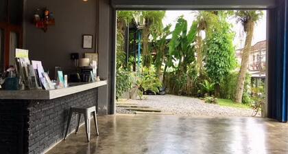 Nokhook House Trang - Hostel