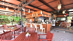 Breakfast area - Coral Garden Resort (Ko Kradan)