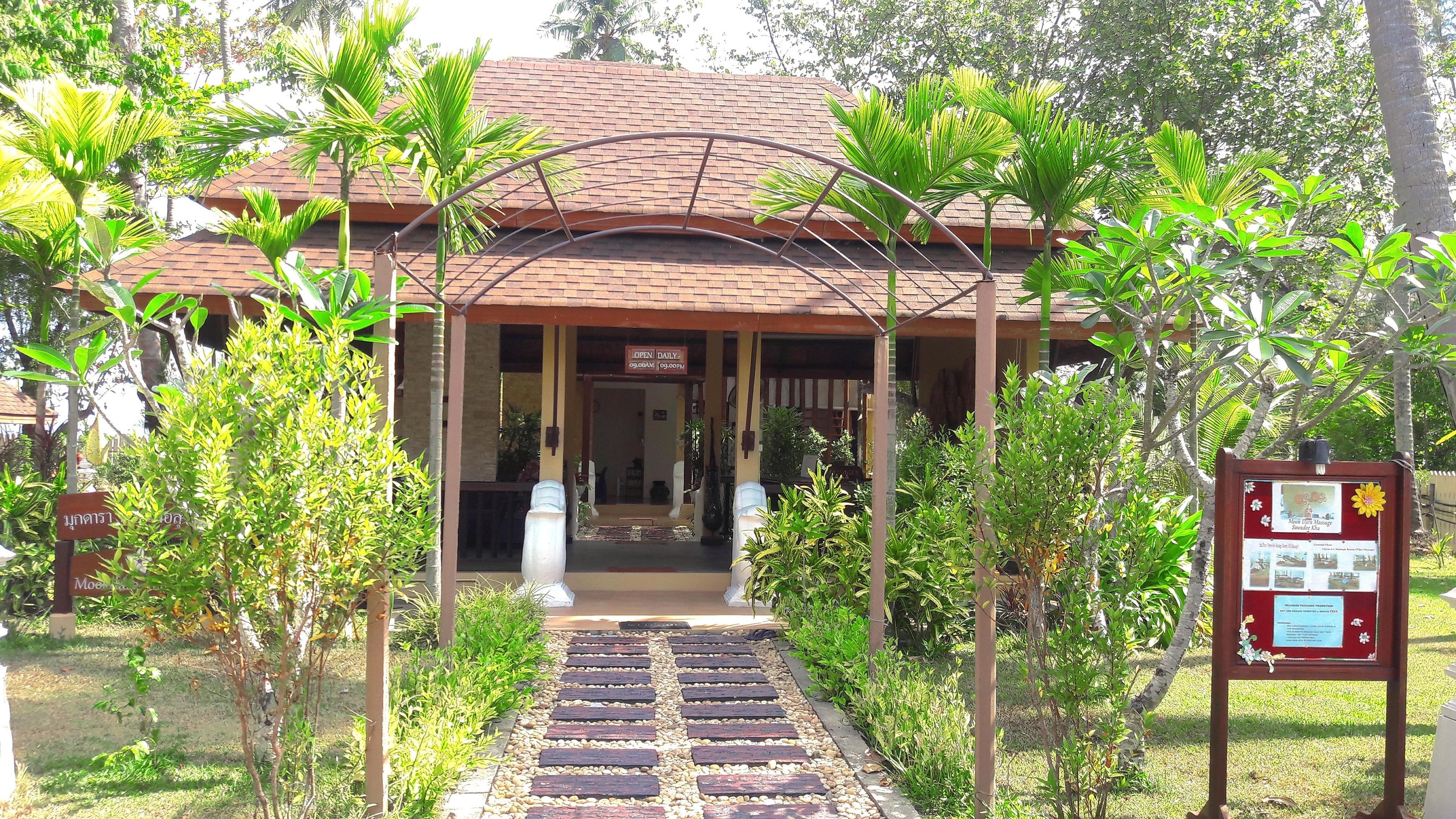 deep-tissue massages, swedish massages, thai massages, sports massages