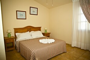 Apartment, 2 Bedrooms | Iron/ironing board, WiFi