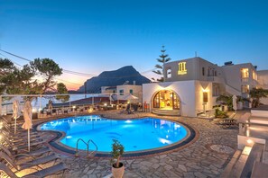 Outdoor pool - Kalypso Studios (Kalymnos)