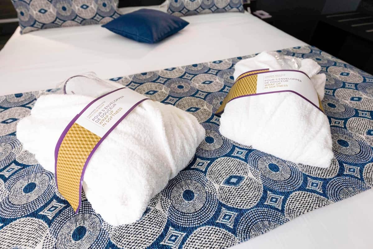 Privilege, Zimmer, 1 Doppelbett | Hochwertige Bettwaren, Pillowtop-Betten, Zimmersafe, Schreibtisch