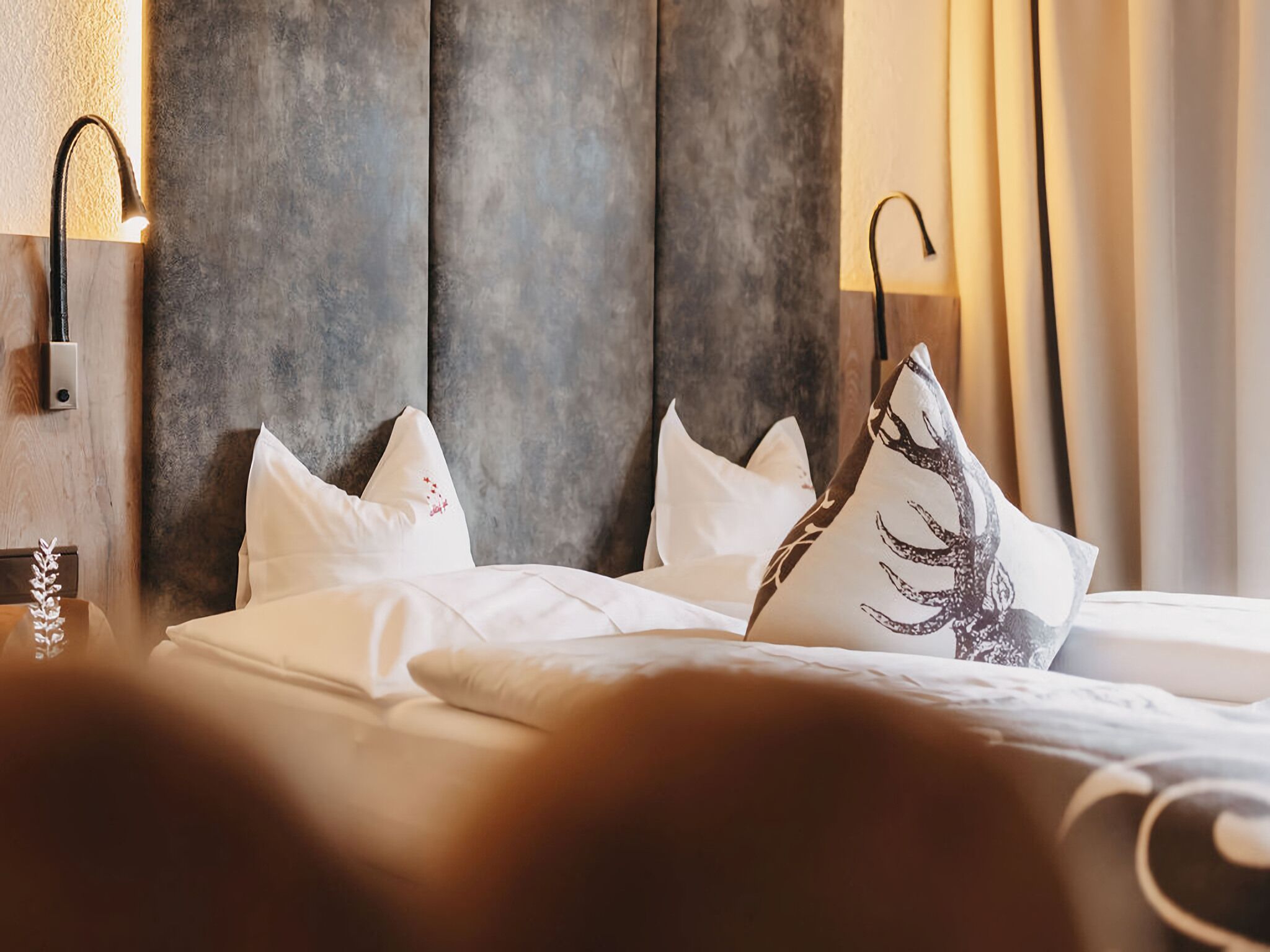 Junior Suite, Mountain View | Minibar, in-room safe, desk, blackout drapes