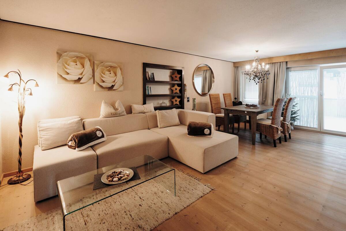 Comfort Suite, Balcony, Mountain View (Landhaus) | Minibar, in-room safe, desk, blackout drapes