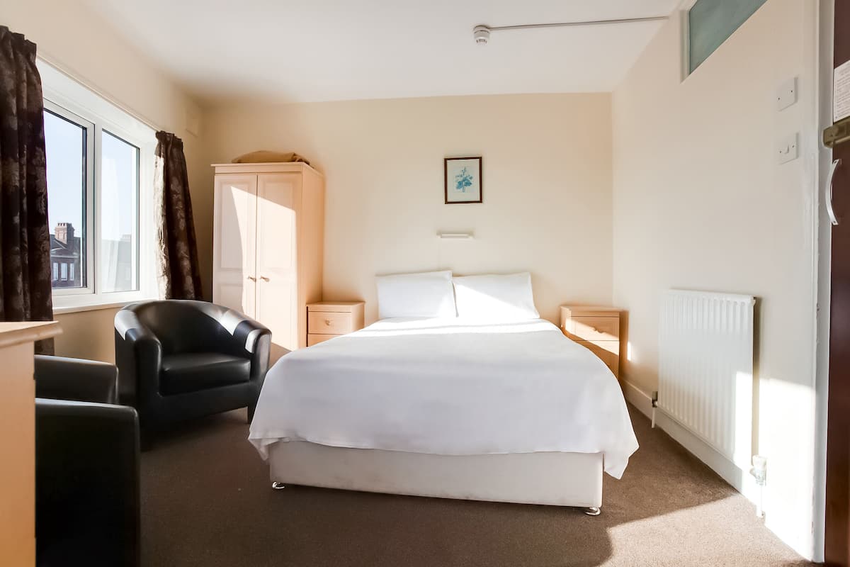 Standard Double Room, 1 Double Bed | Cribs (free), rollaway beds (surcharge), WiFi (free), bed sheets