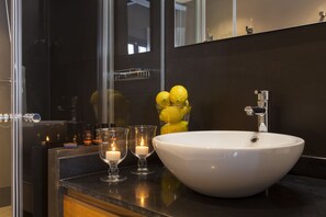 Loft, Balcony | Bathroom | Shower, free toiletries, hair dryer, towels - Kare No Apartments by Sitges Group (Sitges)