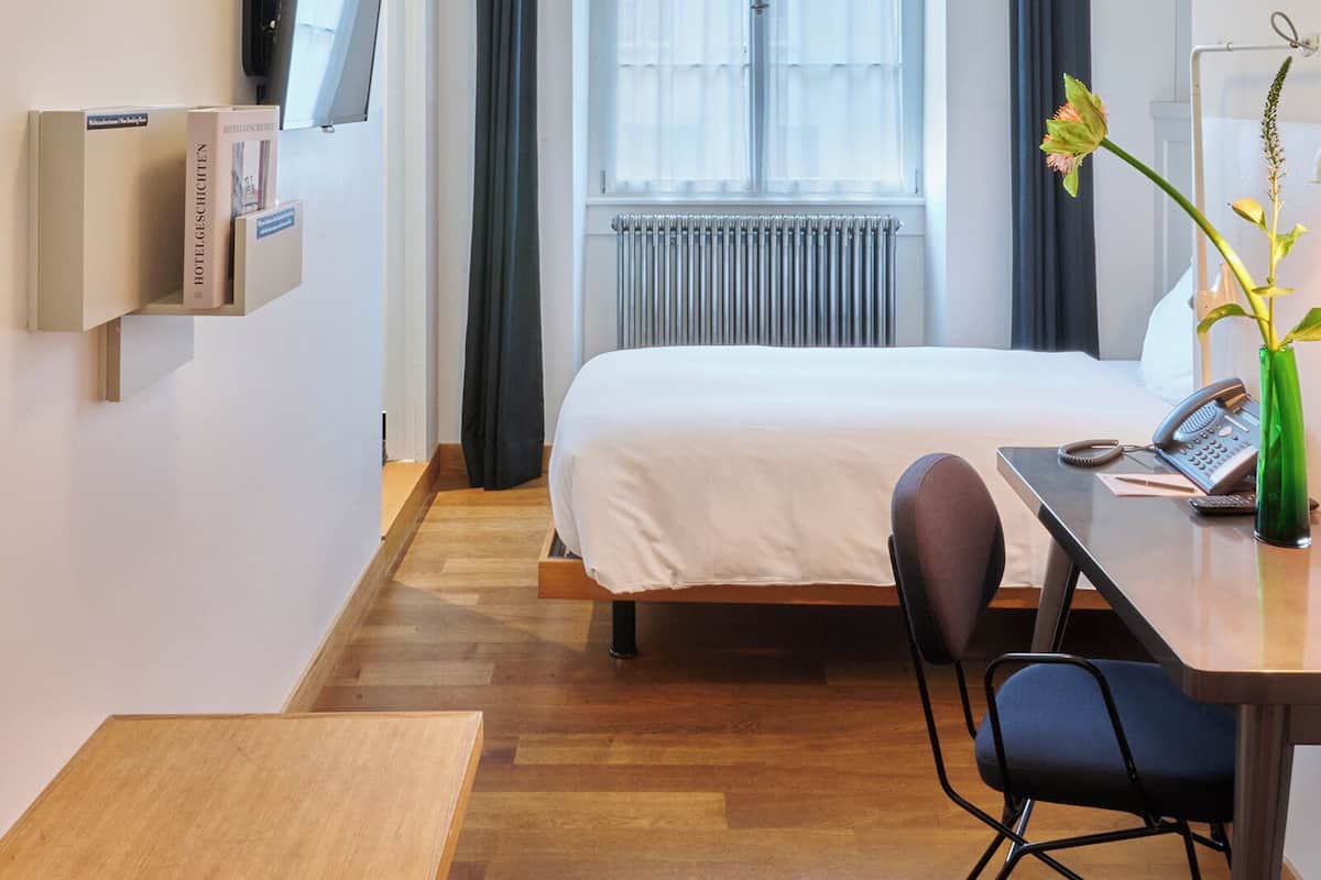 Single Room | 1 dormitorio, ropa de cama de alta calidad, caja fuerte