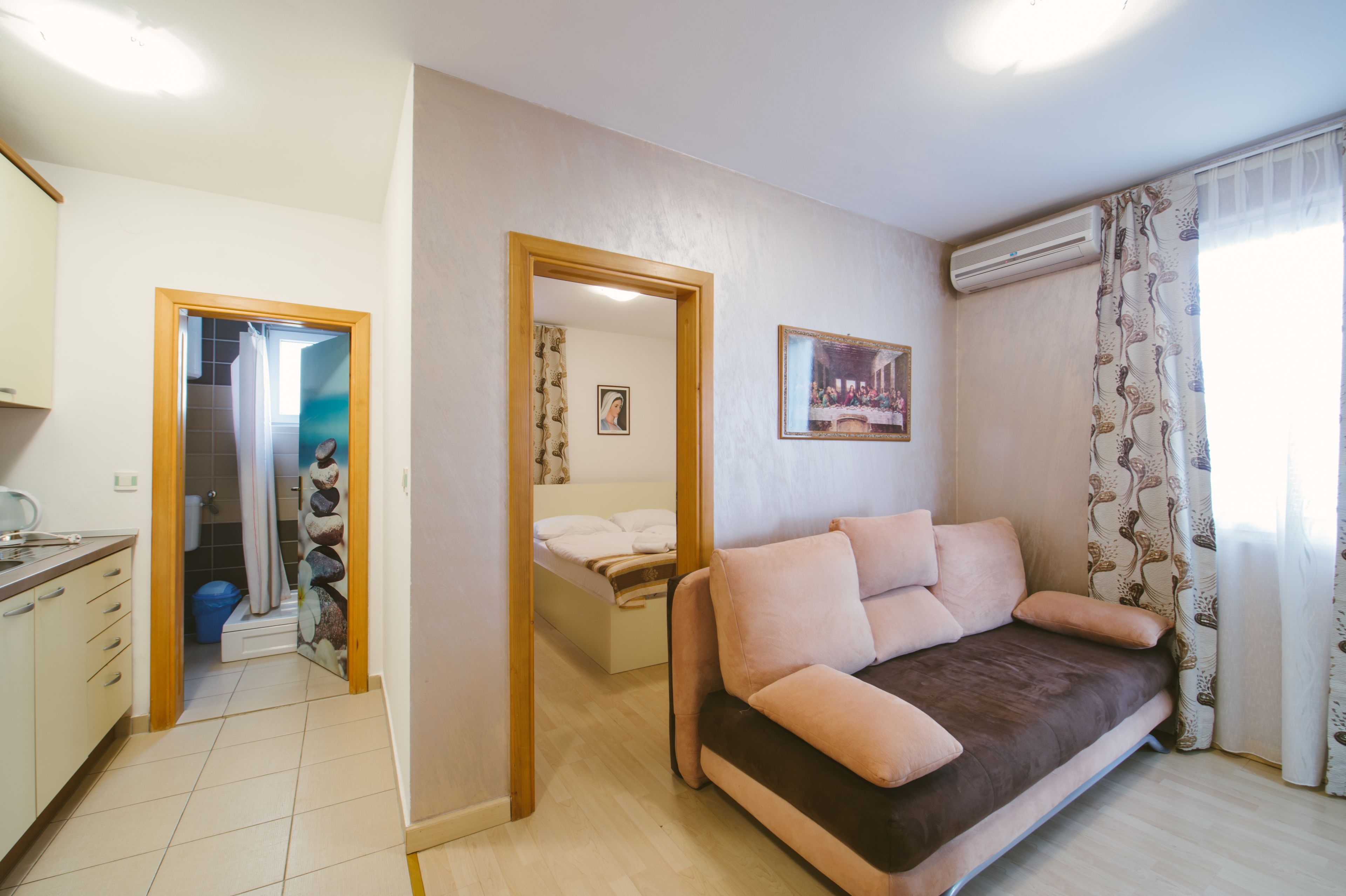 comfort apartment, 1 bedroom, non smoking, kitchen | living area