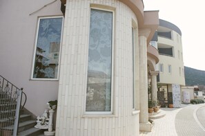 Exterior - Hotel Flowers (Citluk)