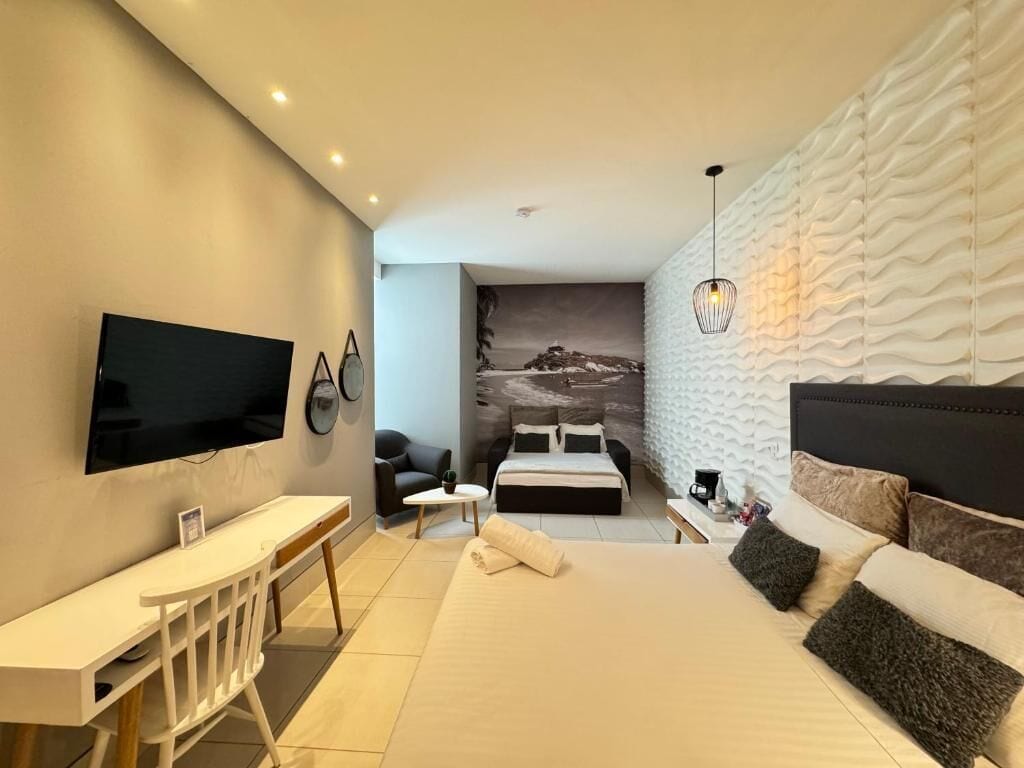 standard triple room | minibar, in-room safe, desk, free wifi