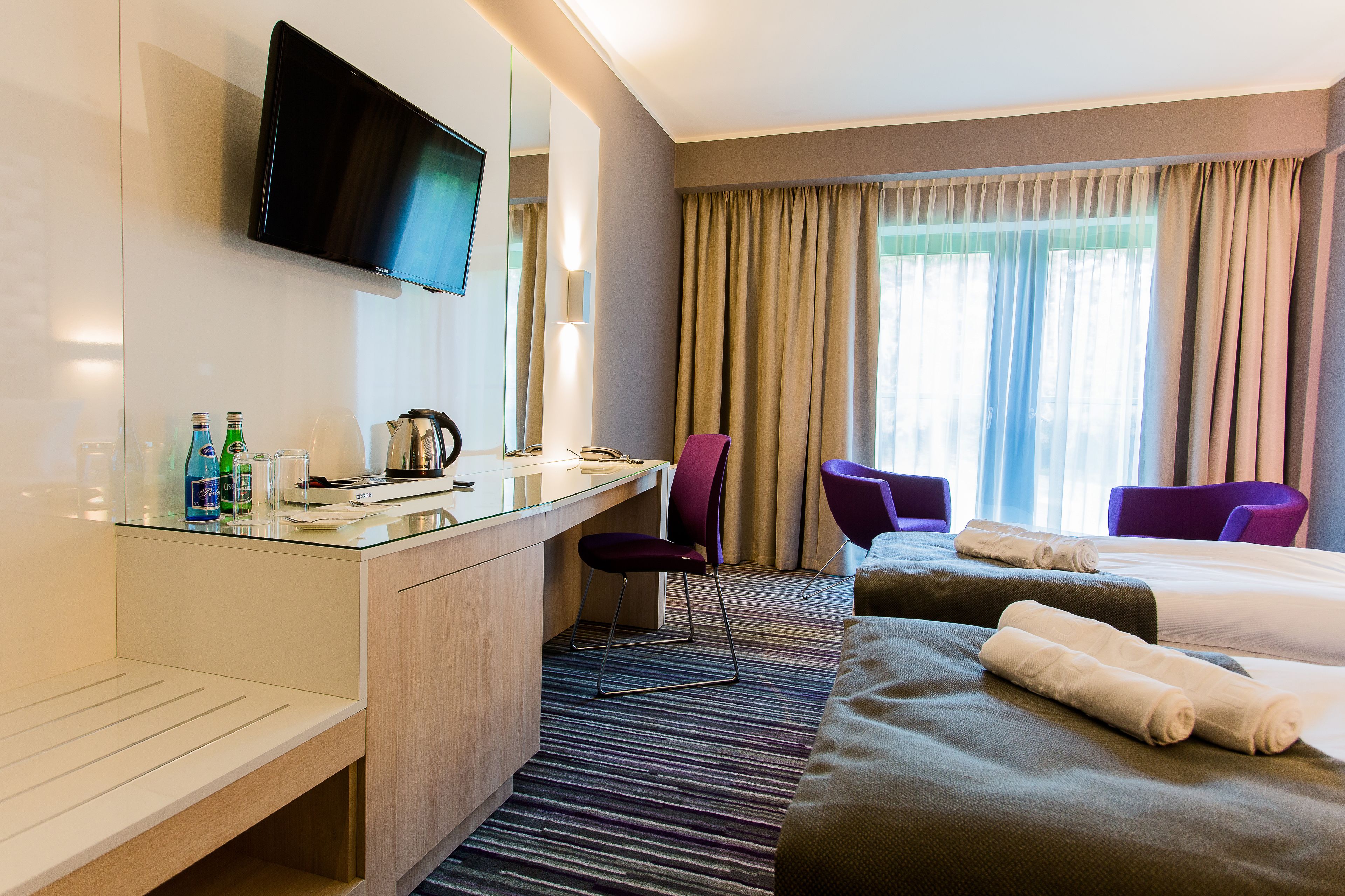 premium bedding, minibar, in-room safe, iron/ironing board