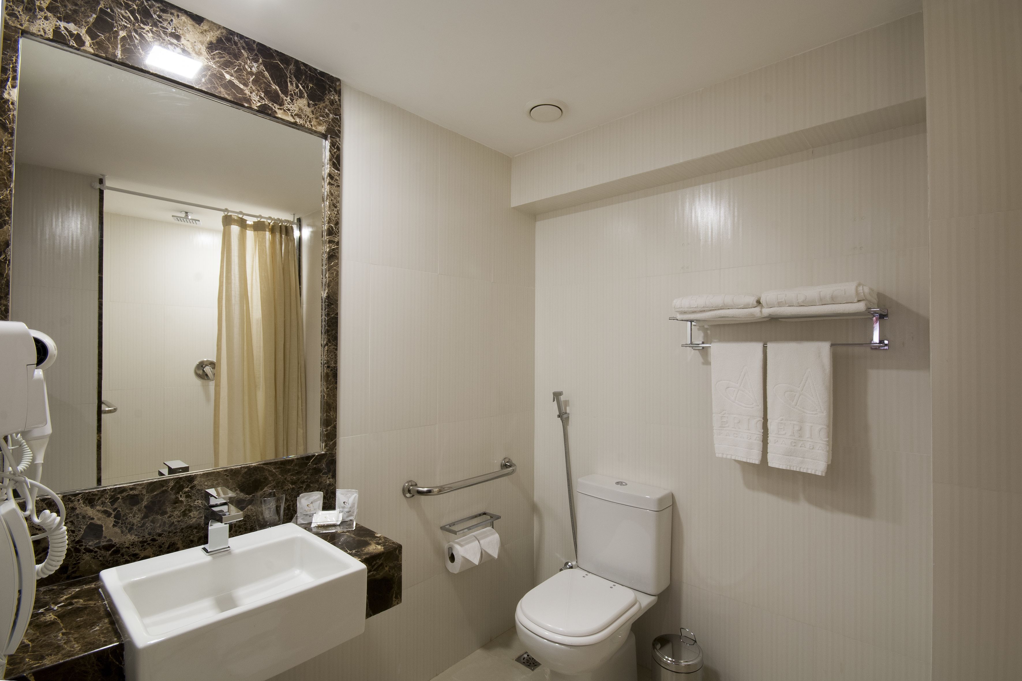 double room | bathroom amenities | shower, rainfall showerhead, free toiletries, hair dryer