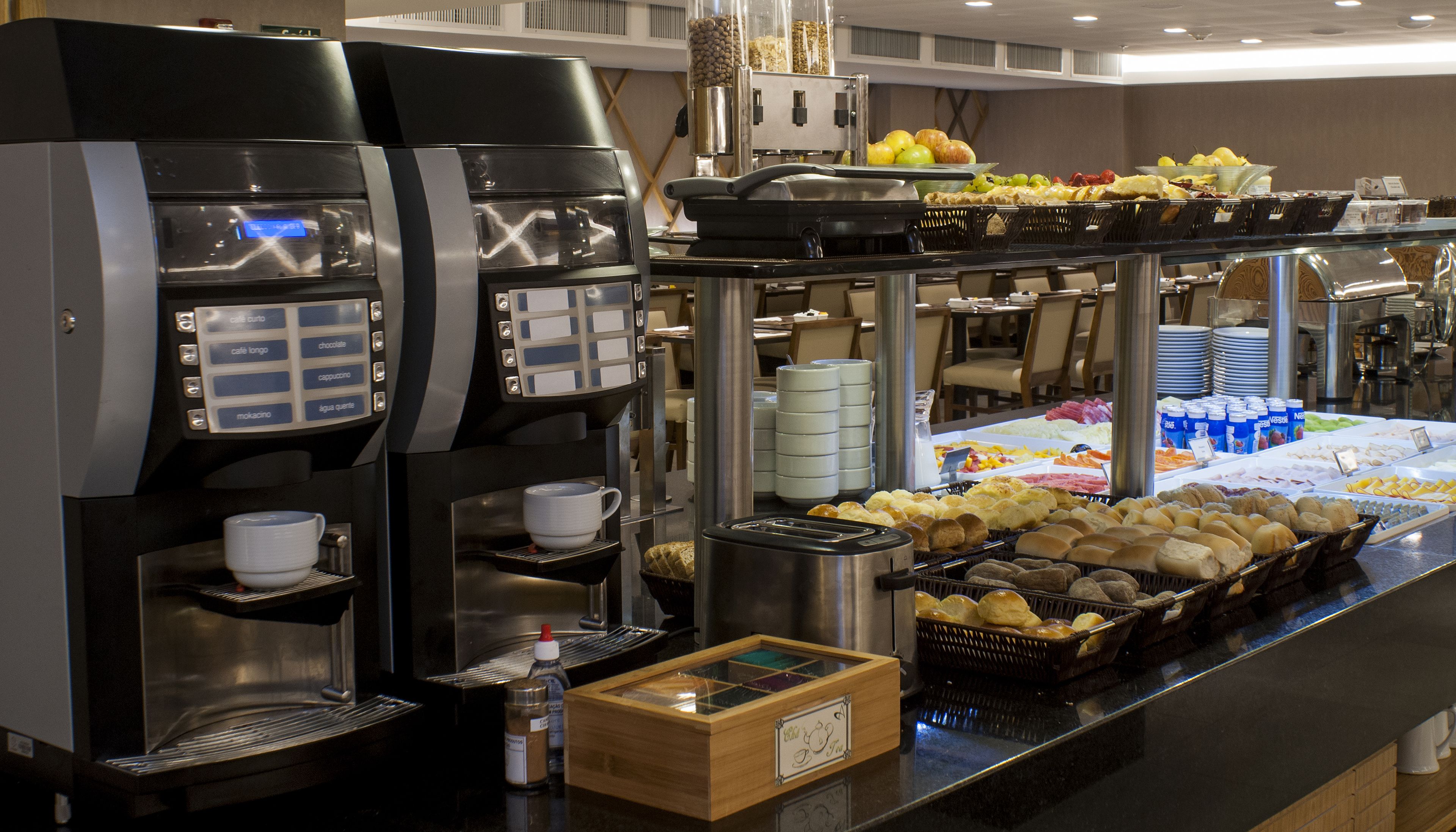 daily buffet breakfast (brl 50.00 per person)