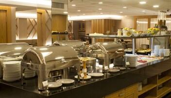 Free daily breakfast