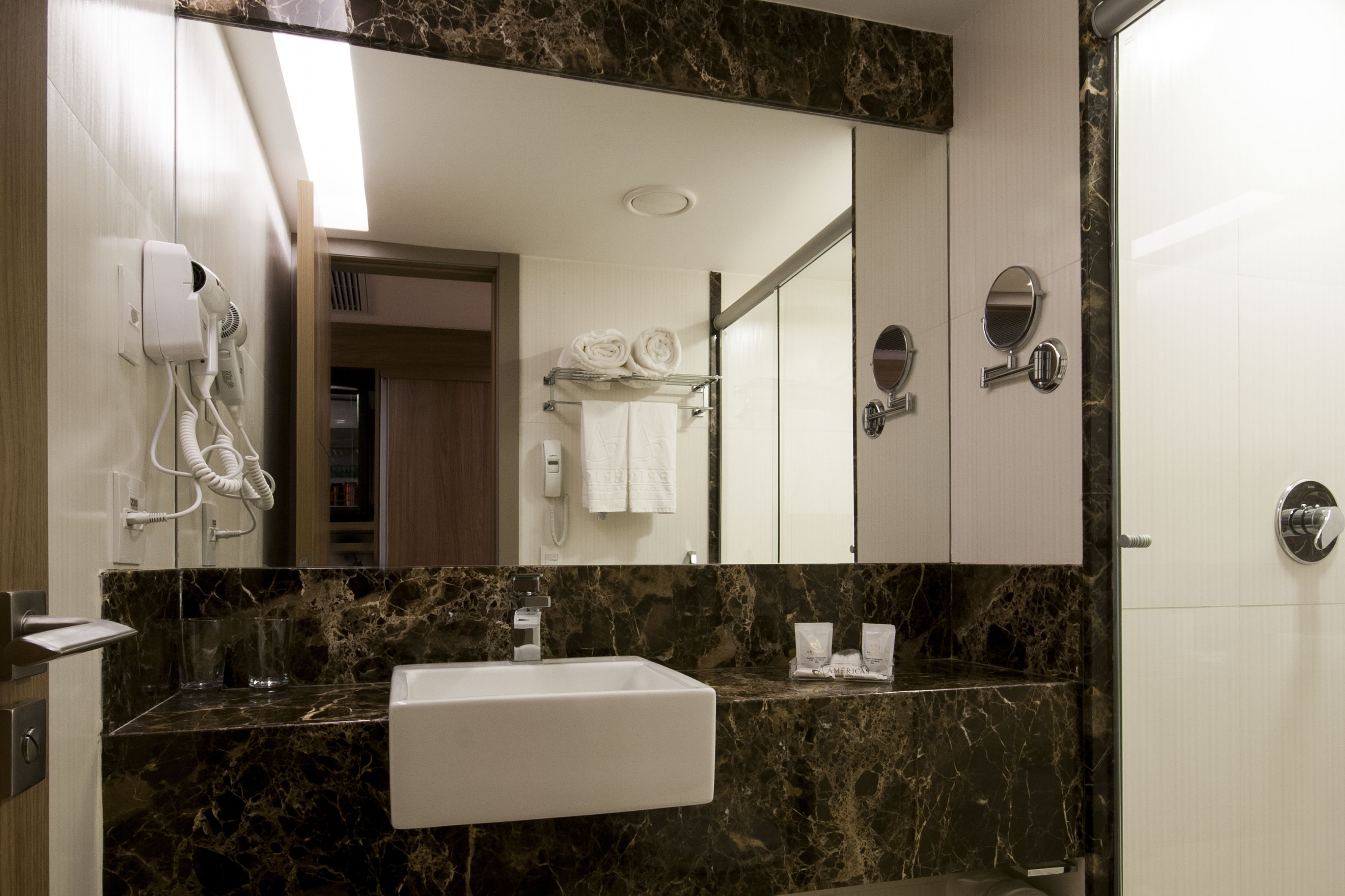 shower, rainfall showerhead, free toiletries, hair dryer