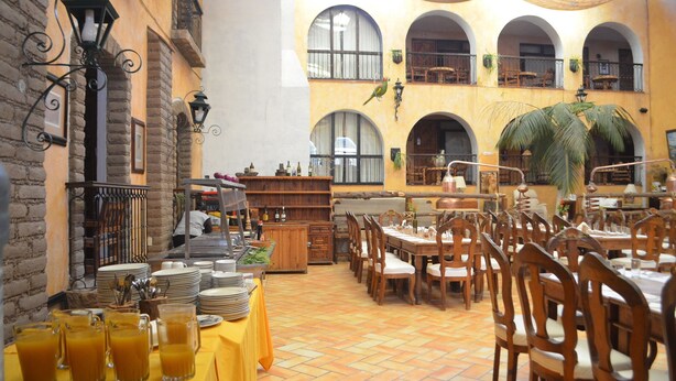 Restaurant - Hotel Vergel de la Sierra (San Felipe)
