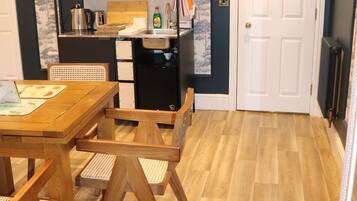 Family Quadruple Room, Private Bathroom | Hypo-allergenic bedding, memory foam beds, individually decorated