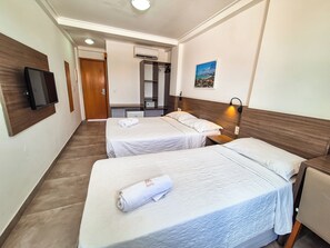 Standard TPL | 저자극성 침구, 미니바, 객실 내 금고, 책상