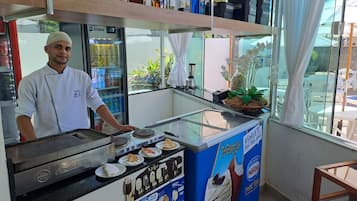 Bao gồm bữa sáng buffet hàng ngày
