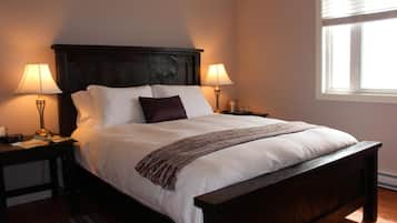 Down duvets, iron/ironing board, free WiFi, bed sheets