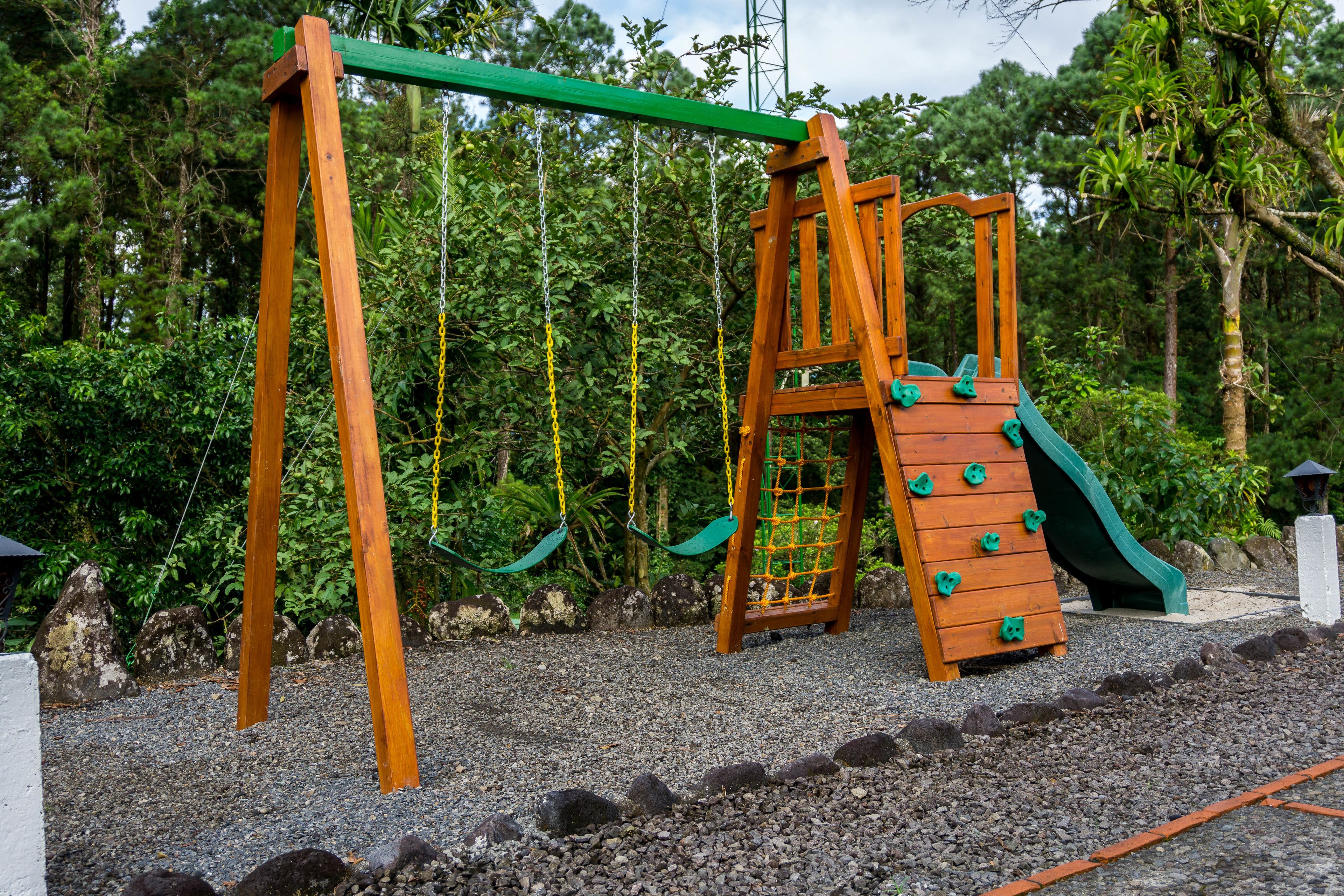 Área de juegos infantiles al aire libre