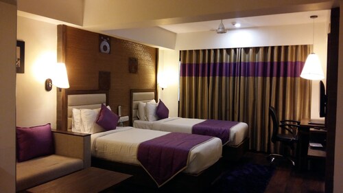 Pride Biznotel Vadodara