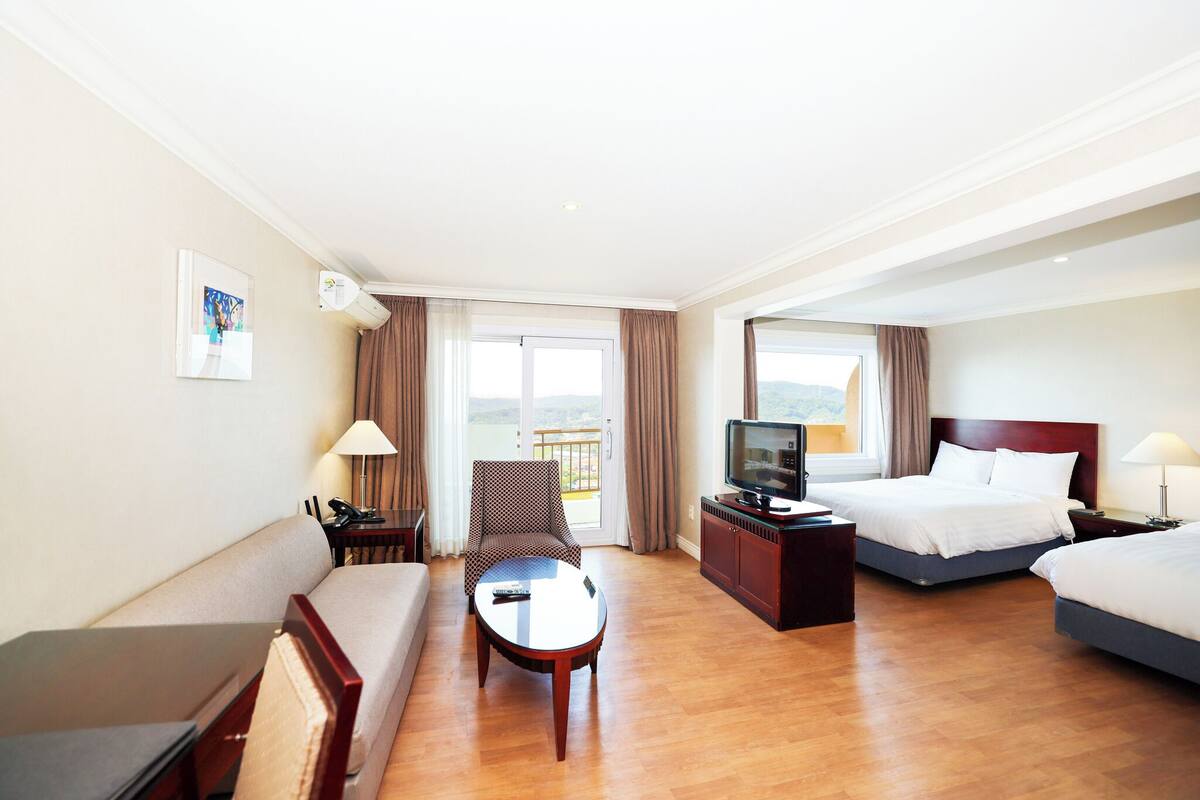 Hochwertige Bettwaren, Zimmersafe, schallisolierte Zimmer