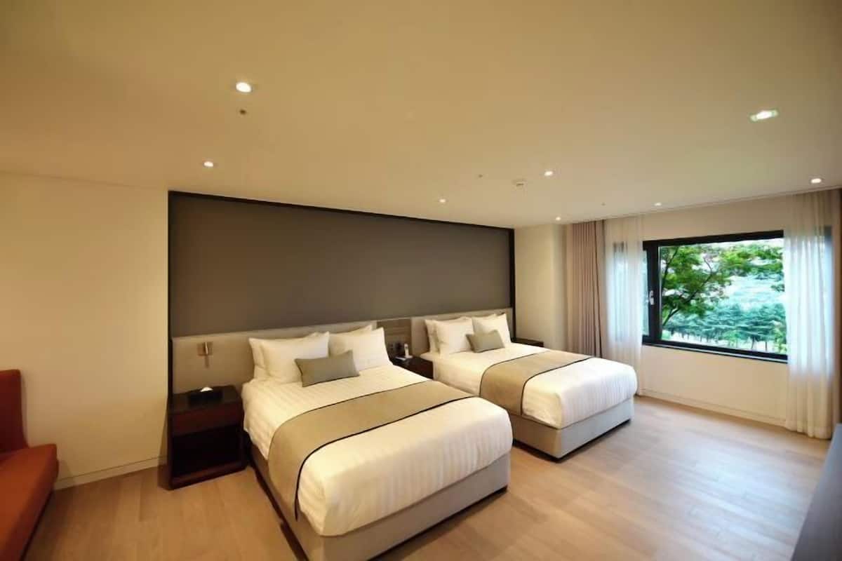 1 bedroom, in-room safe, soundproofing, iron/ironing board