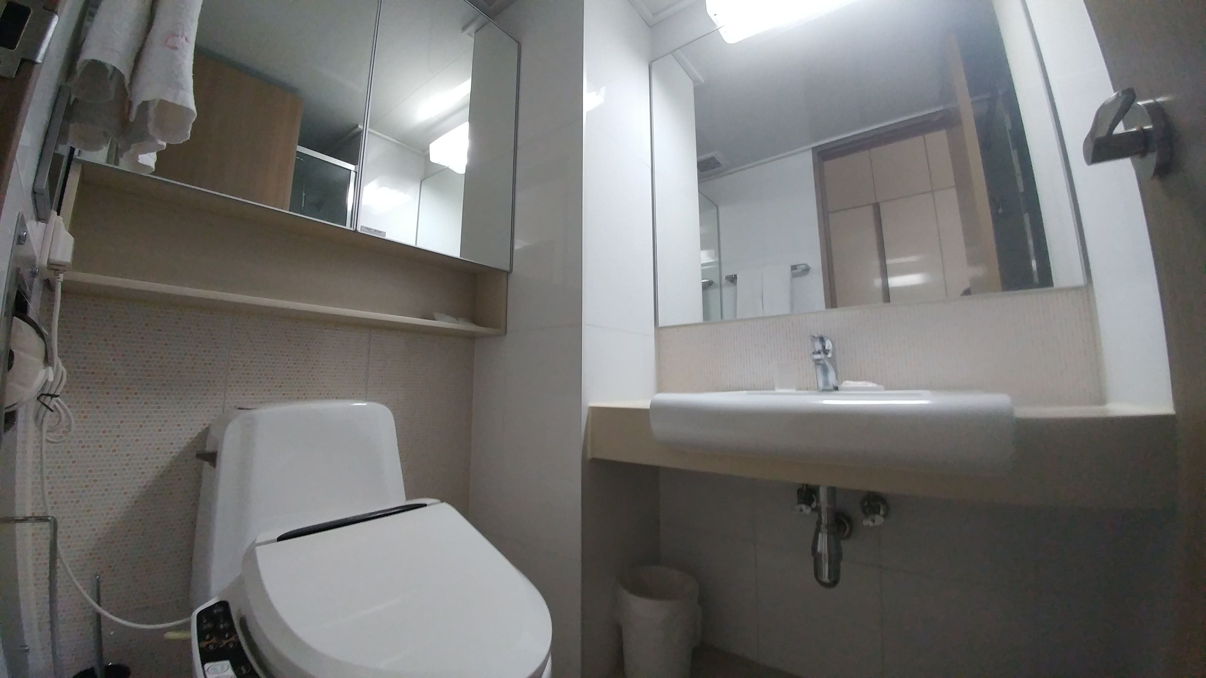 business single room, 1 bedroom | bathroom sink